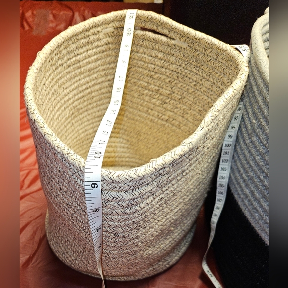 Rope Tote w/Handles N.W.T. Blk&Gray w/Extra Smaller Cream Woven Rope Basket - Picture 6 of 7